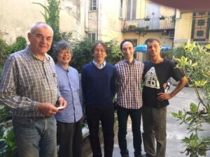 高橋さんが撮ったので抜けていますが、左からMaestro Conia、私、茂木さん、Matteoさん、Stefano Conia Jr.です。高橋さんの工房はConiaさんの工房のすぐ横にあります
