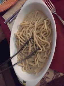 Pici。日本では食べたことがない歯ごたえです