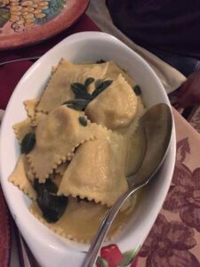 おなじみTortelli。ここのも巨大です